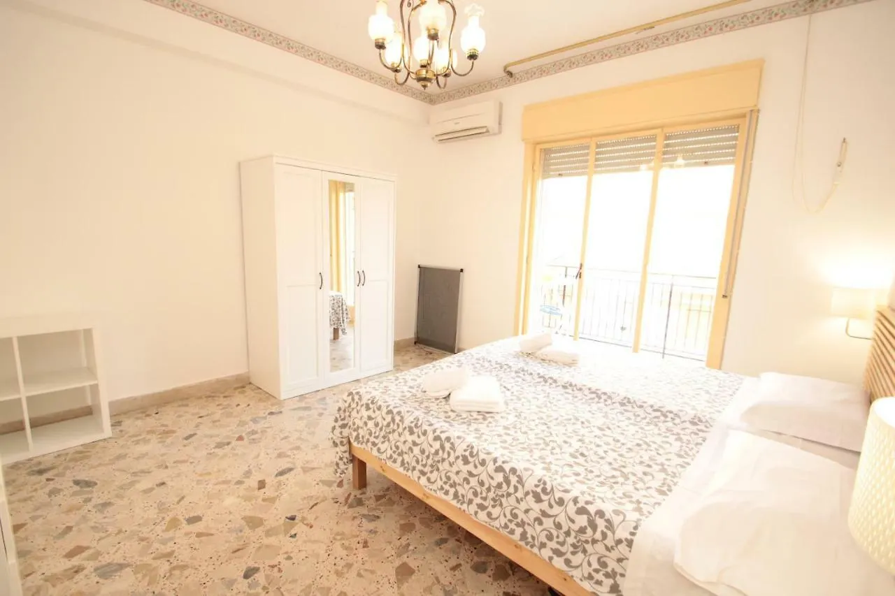 Poseidon 2 - Lungomare Apartment Cefalù
