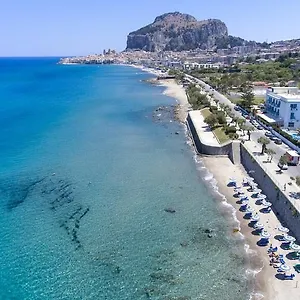 Szálloda Tourist, Cefalù
